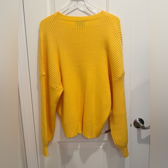 VICI Ribbed Knit Sweater size Medium Yellow Drop Shoulder Crewneck Oversized - Picture 2 of 5